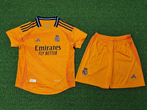 24/25 Real Madrid Away Kids Kit - Image 2