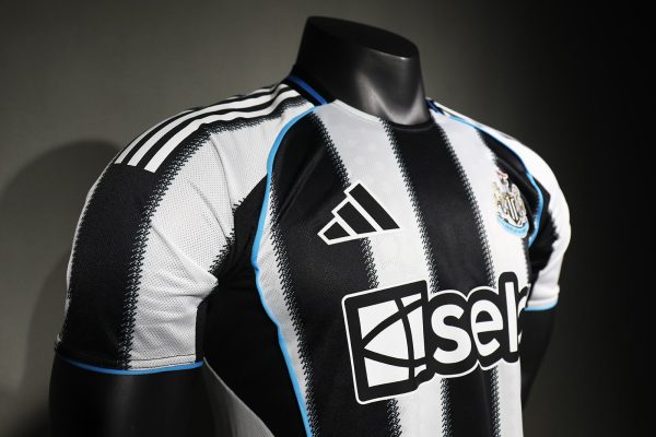 25/26 Newcastle United Home Kit Player Version - Image 2