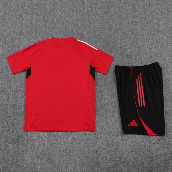 25/26 Manchester United Red Training Set - Image 5
