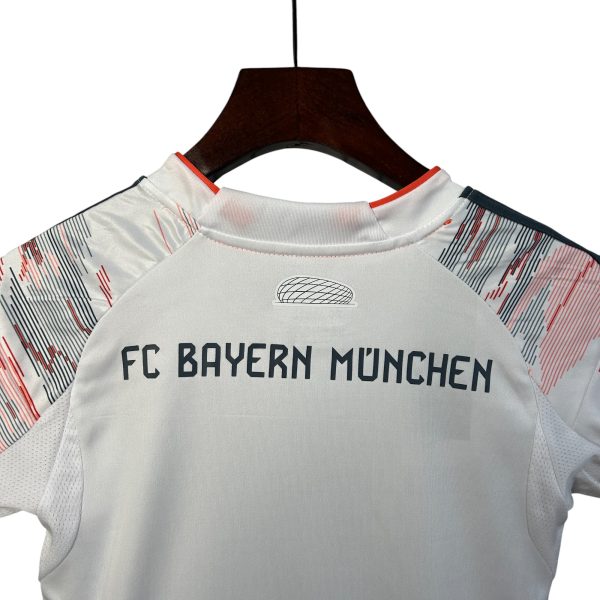 25/26 Bayern Munich Away Kids Kit - Image 3