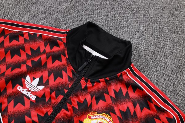 25/26 Manchester Untied Black Retro Full Zipper Tracksuit - Image 3