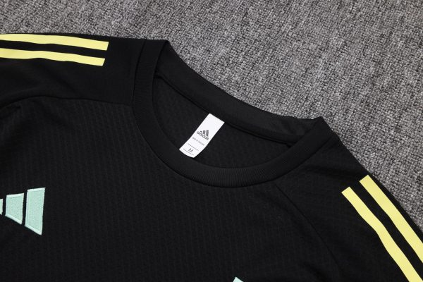 25/26 Juventus Black Training Set - Image 4