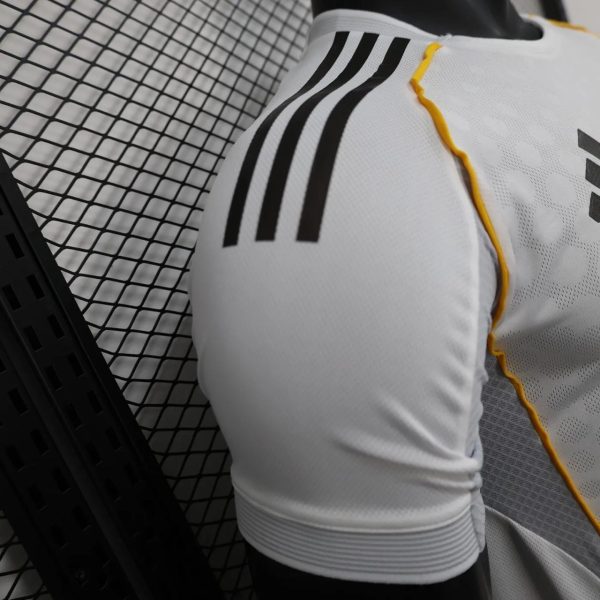 25/26 Real Madrid Home Kit Player Version - Image 6